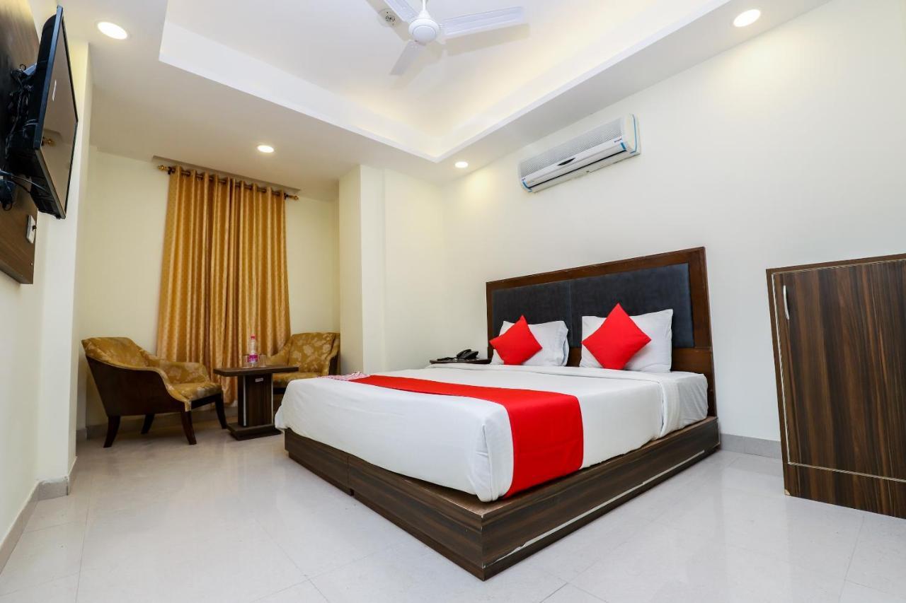 Hotel Moreton Igi Airport New Delhi Extérieur photo