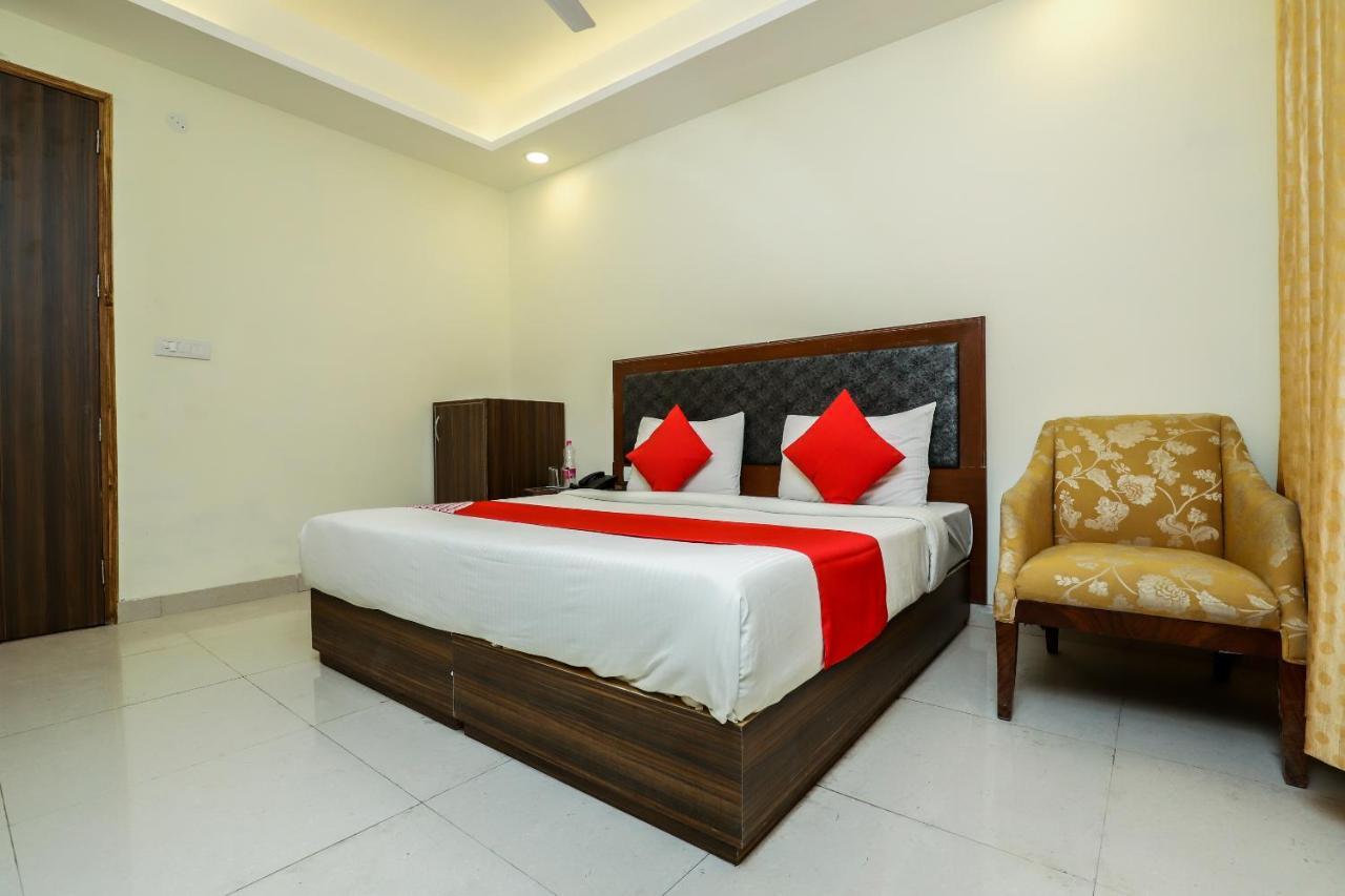 Hotel Moreton Igi Airport New Delhi Extérieur photo