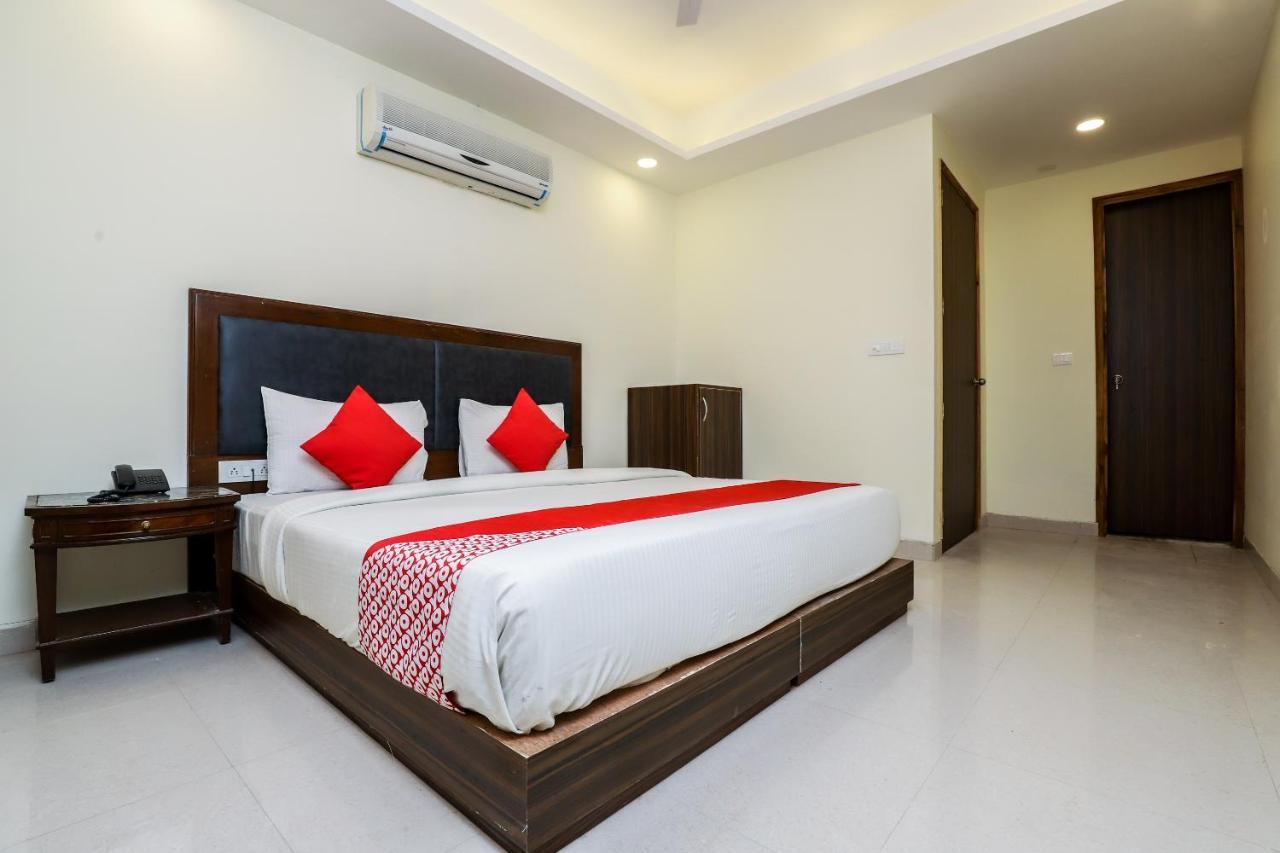 Hotel Moreton Igi Airport New Delhi Extérieur photo