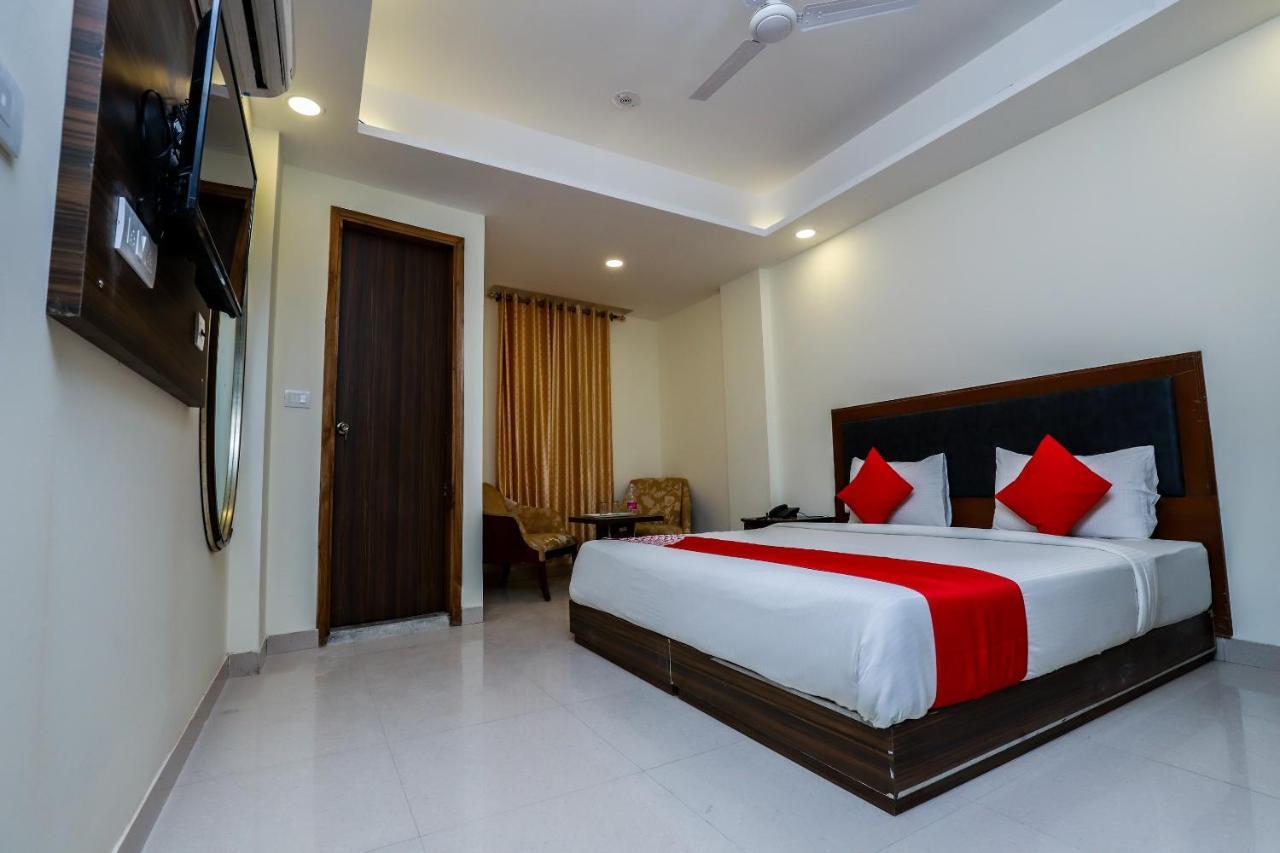 Hotel Moreton Igi Airport New Delhi Extérieur photo